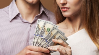 How To Manage Money As A Couple