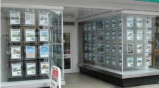 How To Choose The Best Window Display Supplier In UK