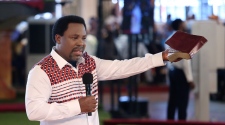 Prophet TB Joshua Healing The Community With Divine’s Call