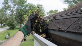 Top Reasons To Have Professionals Clean Your Gutters