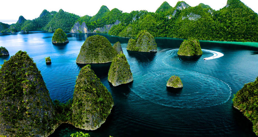 Knowing Beautiful Places Of Raja Ampat
