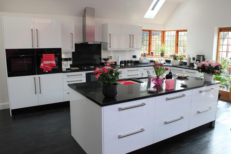 Make Your Kitchen Heavenly Place With Granite Worktops