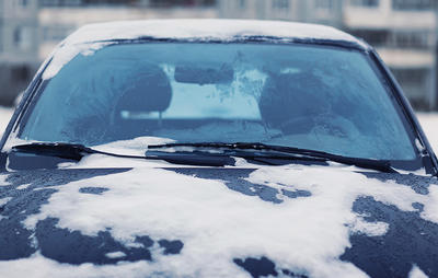How Your Auto Glass Can Survive Cold Winters