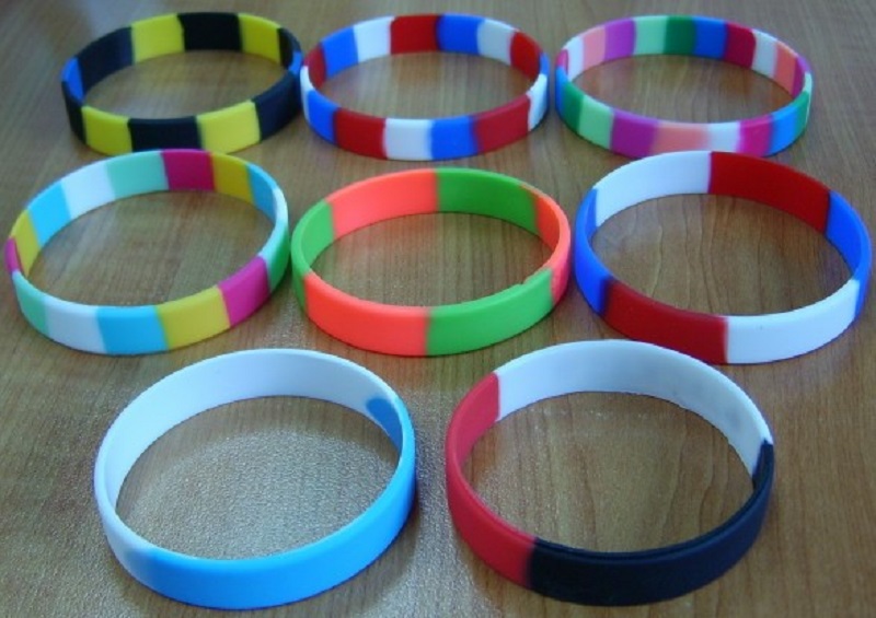 What Are Promotional Personalized Rubber Bracelets And What They Do?