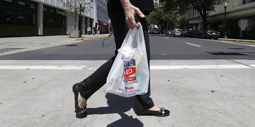 Why Worldwide Plastic Bag Ban Is Not Viable? Why Countries Look For Placing Recycling Systems?