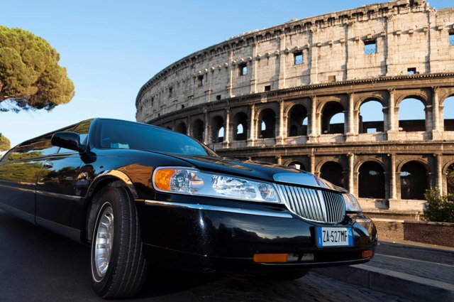 Why Should You Hire a Limo Service for Your Tours