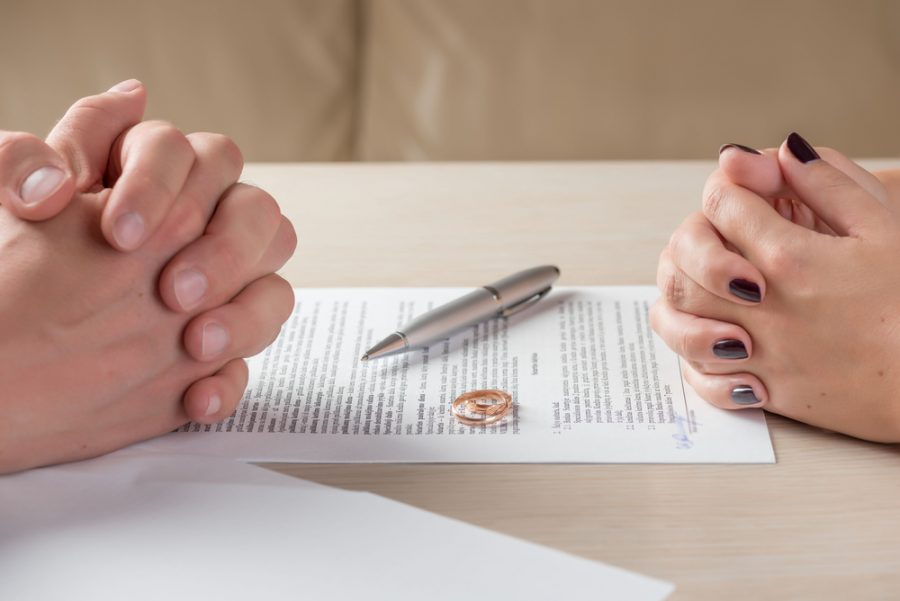 Divorce Without A Lawyer: Benefits Of Hiring An Online Divorce Company