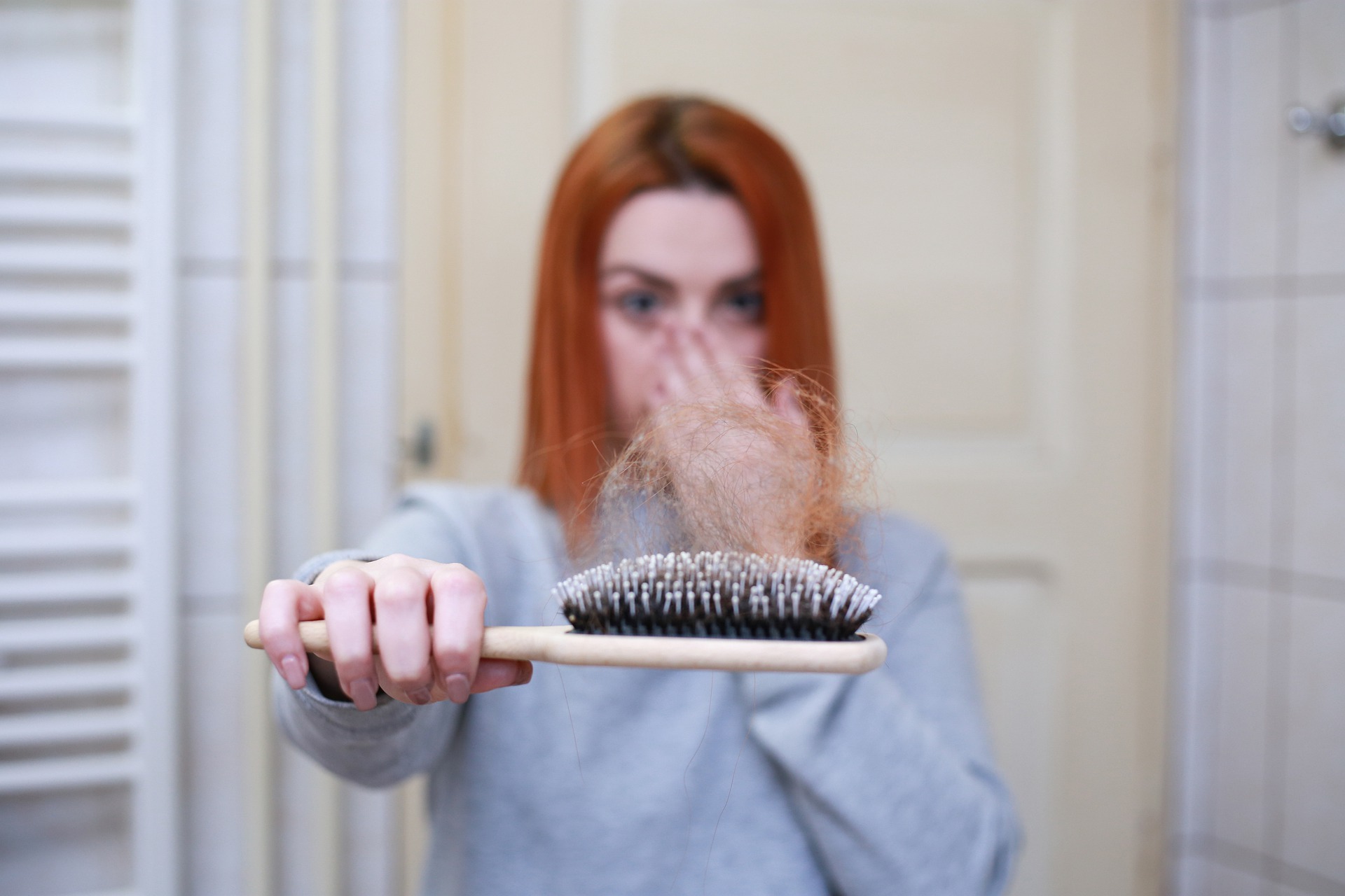 Top 8 Best Ingredients to Use For Aging Hair