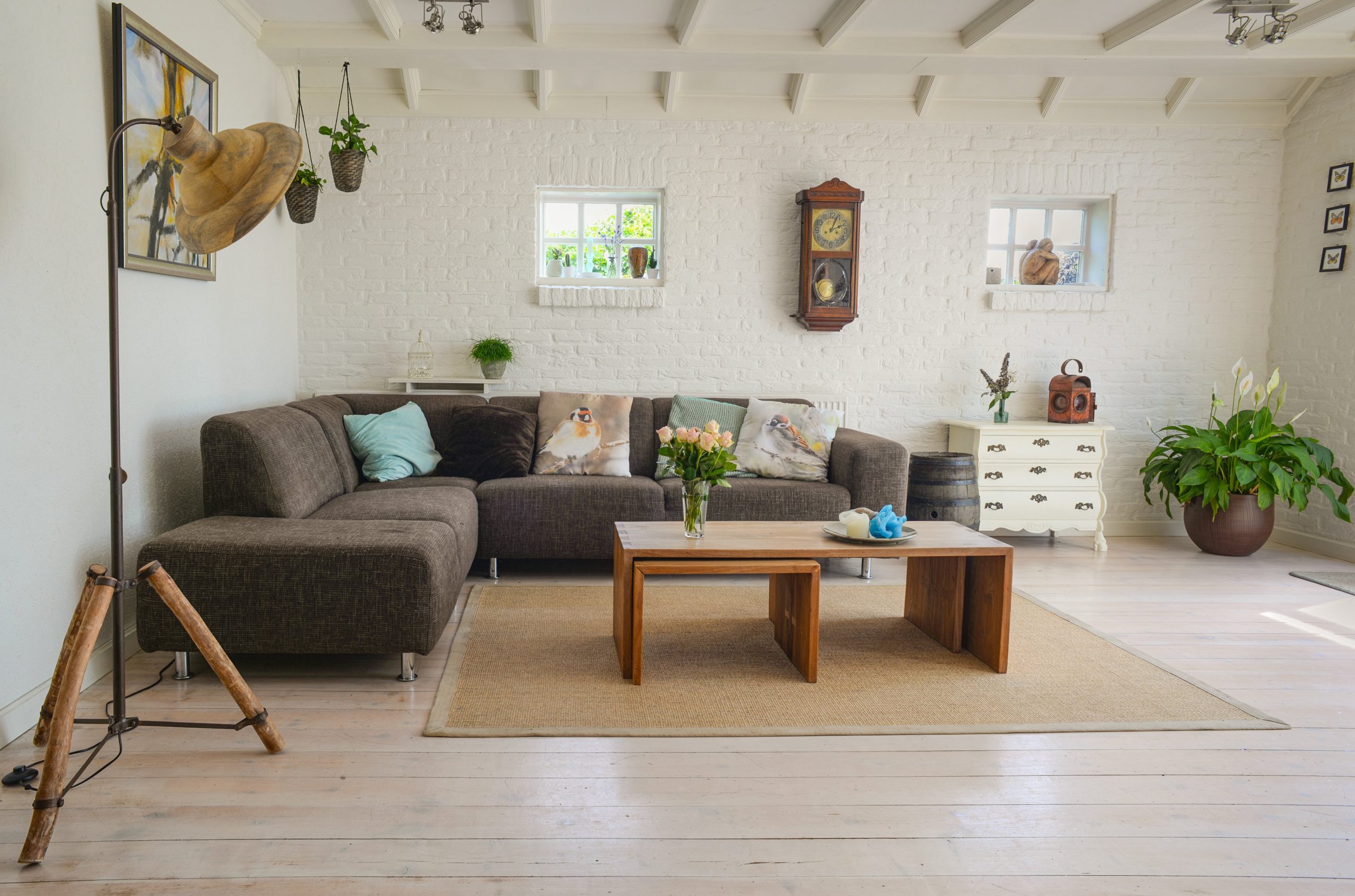 14 Swashbuckling Furniture to Give Your Home An Elegant Look