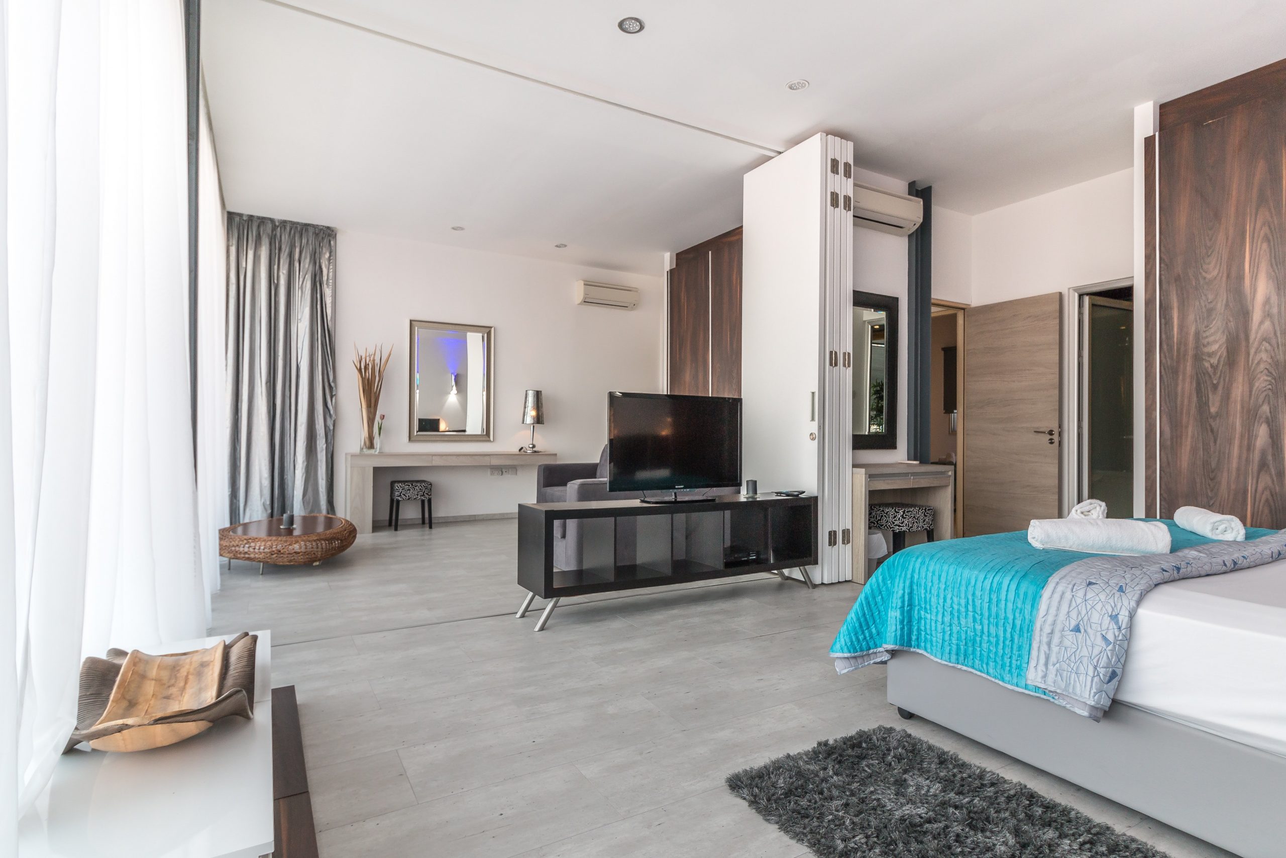 Ecstatic Must Buy 15 Items For Your Comfy Bedrooms